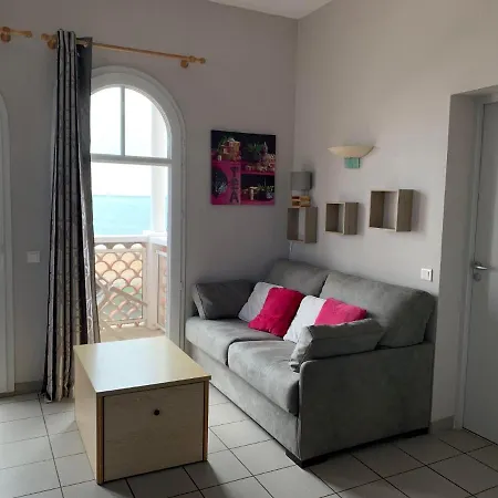 43 M2 Front De 3 Cles *